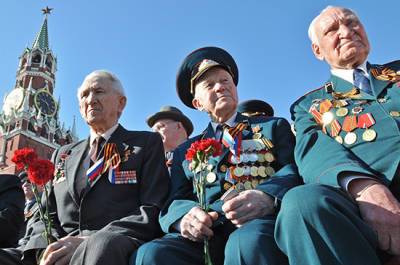 Ветераны получили ежегодную выплату ко Дню Победы