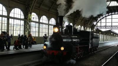 Вклад железнодорожников в Победу оценили на петербургском параде паровозов