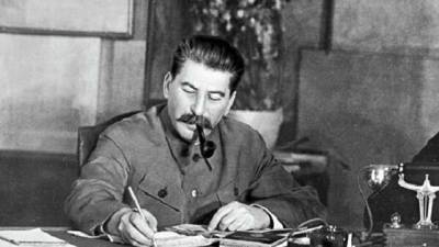 48% граждан Украины согласны, что Вторая мировая война была развязана в результате заговора Гитлера и Сталина, - опрос "Деминициатив"