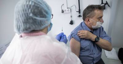 В России зарегистрировали однокомпонентную вакцину от коронавируса