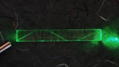 Мощный лазер помог ученым получить антиматерию из вакуума