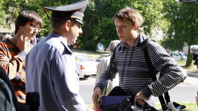 Гродненского журналиста Андрея Фролова арестовали на 15 суток и оштрафовали на 870 рублей