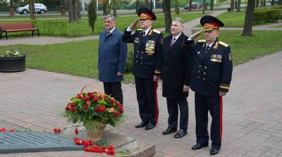 Руководство ГКСЭ возложило цветы к памятнику великому полководцу Жукову