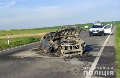 На трассе Одесса – Рени сгорел «Лексус» – пострадала пассажирка