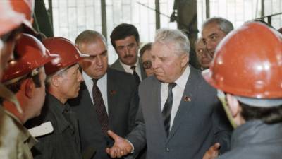 Умер Егор Лигачёв, один из самых ярких политиков позднего СССР
