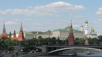Песков: РФ продолжает анализ ситуации относительно встречи Путина и Байдена