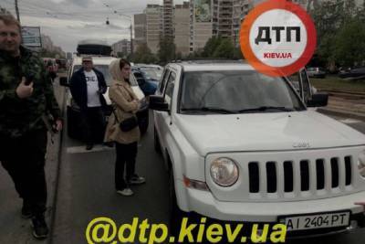 В Киеве из-за разборок водителей пострадал полуторагодовалый ребенок