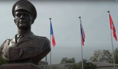 Во Флориде открыли памятник французскому Герою Советского Союза