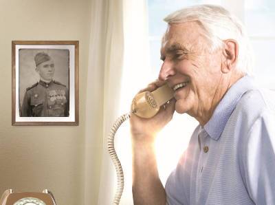 Смолянам предлагают поздравить ветеранов по телефону