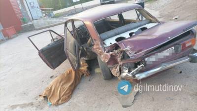 В Башкирии мужчина потерял сознание и въехал в ВАЗ, водитель которого скончался