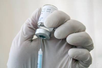 В Киеве усилили контроль за использованием вакцины от коронавируса