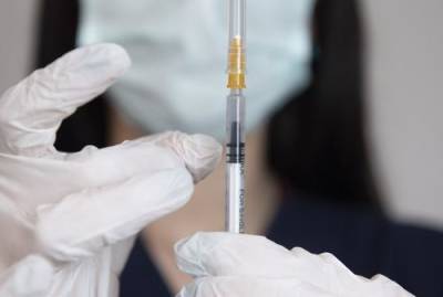 Альберт Бурла - Bloomberg: страны с низким уровнем доходов отказались закупать вакцину Pfizer - argumenti.ru