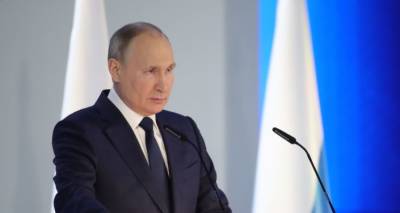 Путин поздравил лидеров и граждан стран СНГ с Днем Победы