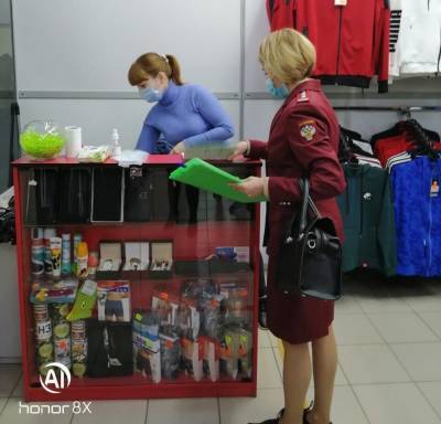 В торговых центрах Рязанской области проверили соблюдение масочного режима