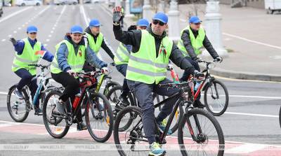 ФОТОФАКТ: Работники МЧС посвятили велопробег Дню Победы