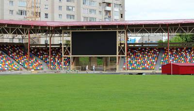 Комиссии УАФ не понравилось качество газона в Тернополе перед финалом Кубка Украины — СМИ