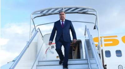 Рахмон вылетел в Москву для встречи с Путиным