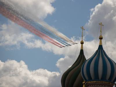 "Плохая погода в Москве скажется на воздушной части парада Победы" – Песков