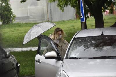 Столичных водителей предупредили о сильном дожде и порывистом ветре