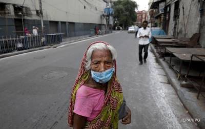 COVID в Индии: за день более четырех тысяч умерших