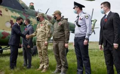 Зеленский с послами Евросоюза и G7 прибыл на Луганщину