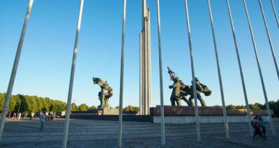 Доступ к памятнику Освободителям Риги 9 Мая могут закрыть в любой момент