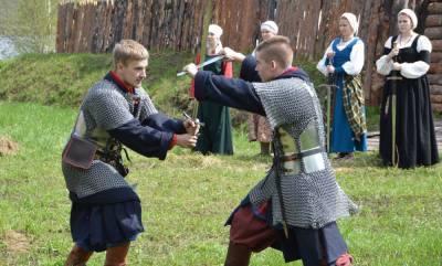 Жителям Твери предлагают побывать в средневековье и увидеть бои рыцарей и богатырей