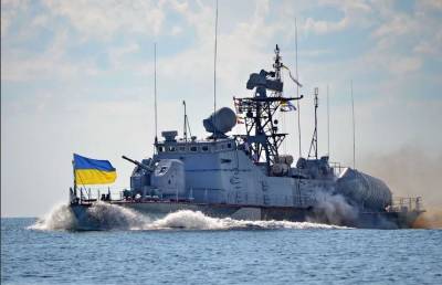 Корабль ВМФ РФ перехватил в Азовском море катер ВМС Украины