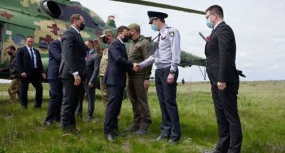Зеленский с послами стран G7 отправился в Луганскую область
