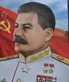 В России построят Сталин-центр