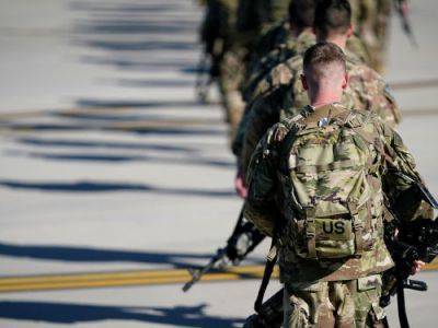 Десантники США и Великобритании произвели массовую высадку в Эстонии