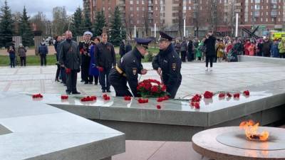 Вострецов принял участие в памятном мероприятии ко Дню Победы в Красном Селе