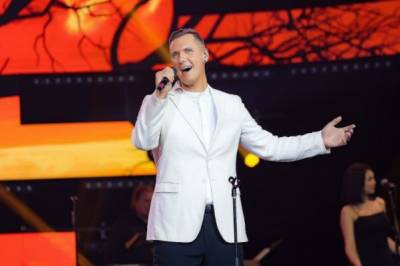 Латвийская «охранка» проверит певца Лемежиса, участвовавшего в конкурсе в Крыму