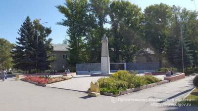Жители Новоульяновска выберут вариант благоустройства мемориала «Скорбящая мать»