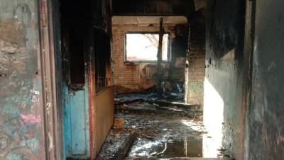 Следователи СК выясняют, почему в Осташкове Тверской области постоянно происходят пожары в общежитии