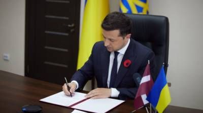 Зеленский и президент Латвии подписали декларацию о европейской перспективе Украины