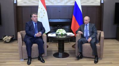 Путин в беседе с президентом Таджикистана поднял вопрос трудоустройства мигрантов