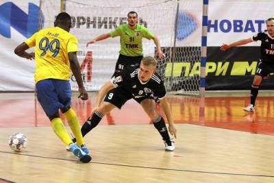 Сыктывкарская «Новая Генерация» пропустила семь мячей в Екатеринбурге