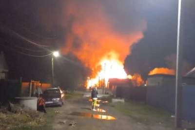 Ночью в Тверской области вспыхнул крупный пожар