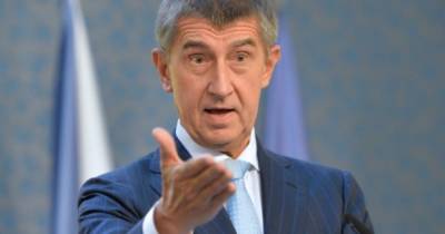 В знак солидарности: премьер Чехии просит страны ЕС высылать российских дипломатов