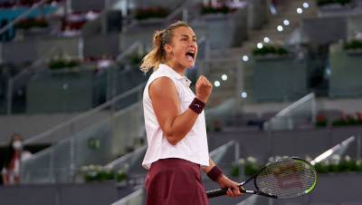 Соболенко победила Барти и выиграла турнир WTA в Мадриде