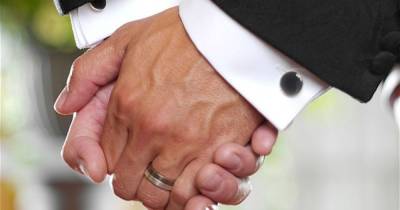 Десятки немецких священников анонсировали венчания гомосексуальных пар в ответ на резкое заявление Ватикана