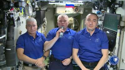 Экипаж МКС поздравил планету с Днем Победы