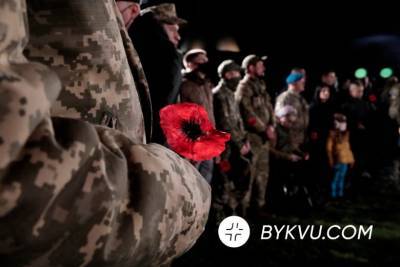 «Перша хвилина миру»: у Києві вшанували пам’ять жертв Другої світової війни, – фото