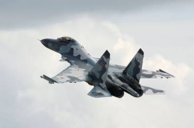 Российские и американские истребители впервые столкнулись в небе над Сирией