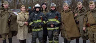 В Петрозаводске пожарные устроили праздник горожанам в честь Дня Победы (ФОТО)