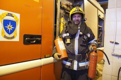Более 600 человек пожарно-спасательного гарнизона дежурят в Москве 9 мая