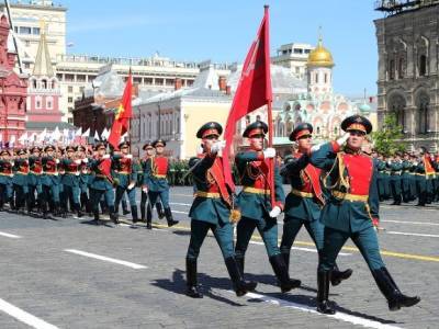 На Красной площади в Москве начался парад в День Победы (видео)