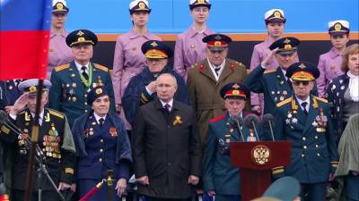 Владимир Путин прибыл на Красную площадь