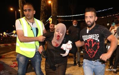 Около сотни человек пострадали при беспорядках в Иерусалиме